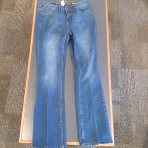 Boot cut jeans
